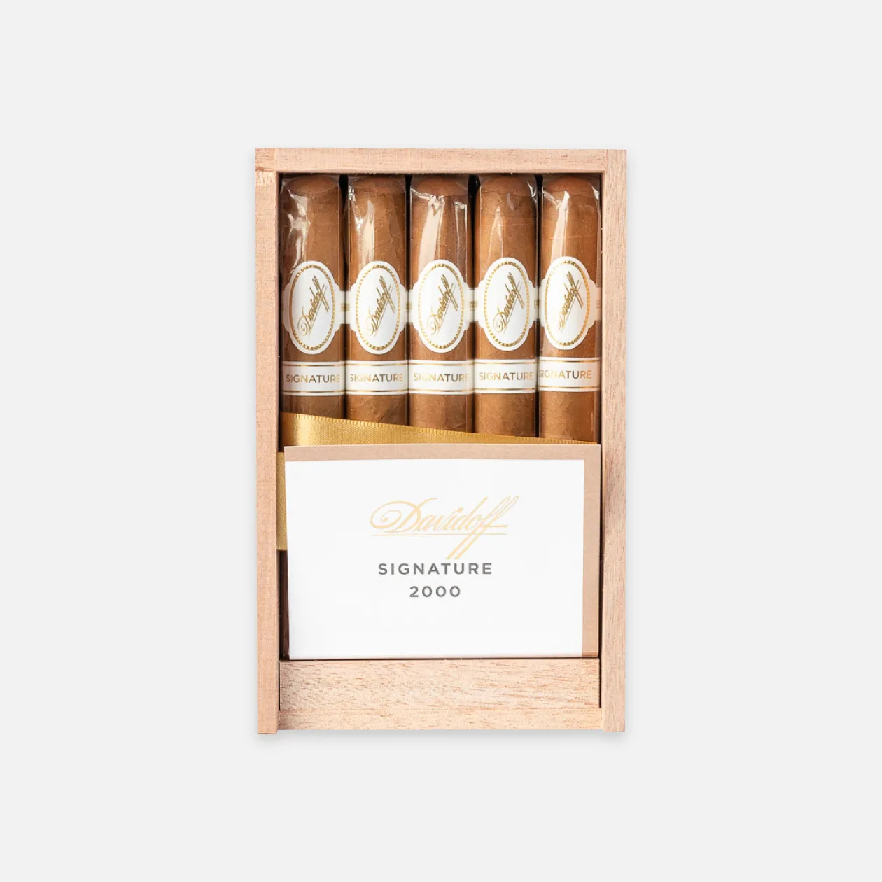 Davidoff Signature 2000 cigars, premium wood box presentation.