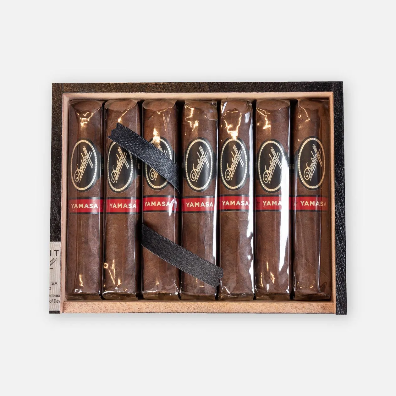 Davidoff Yamasá cigars in elegant box packaging.