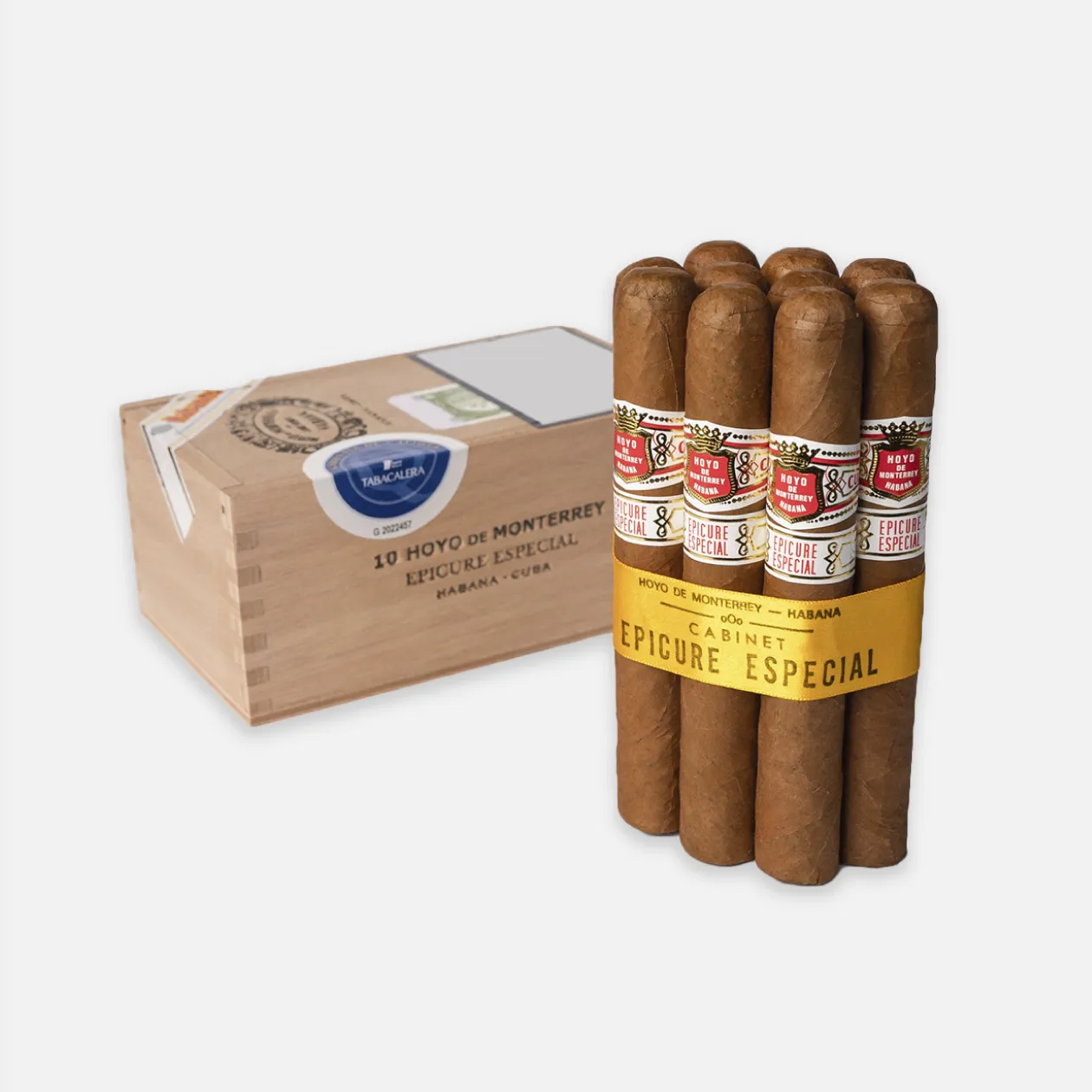 Hoyo de Monterrey Epicure Especial Cuban cigars in wooden box.